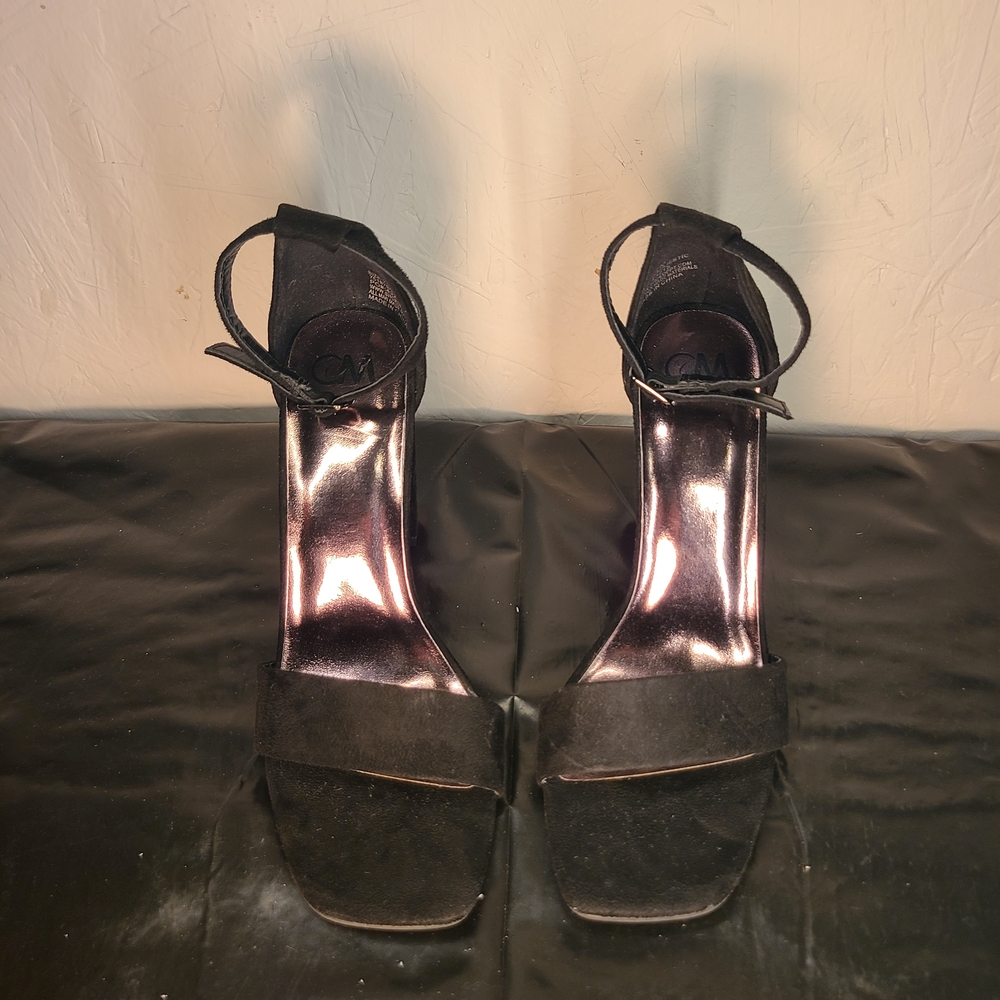 CM Black Heels 7.5